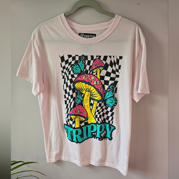 RGSTR Other - 🍄 RGSTR "Trippy" Mushroom & Butterfly Graphic Tee